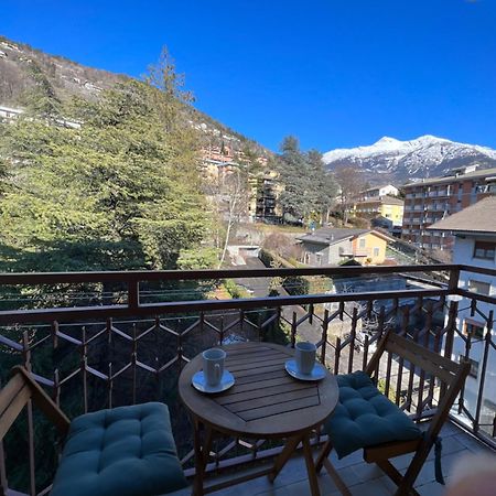 Blue Moon - Via Parigi Apartments Aosta Bagian luar foto