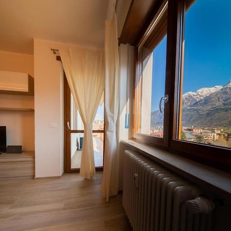 Blue Moon - Via Parigi Apartments Aosta Bagian luar foto